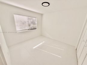 2373 NW 61st St, Miami FL 33142