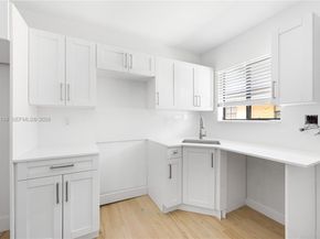 2373 NW 61st St, Miami FL 33142