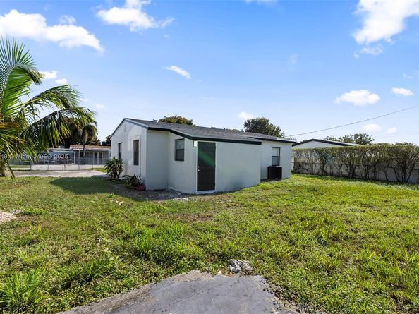 15900 NW 18th Ave, Miami Gardens FL 33054