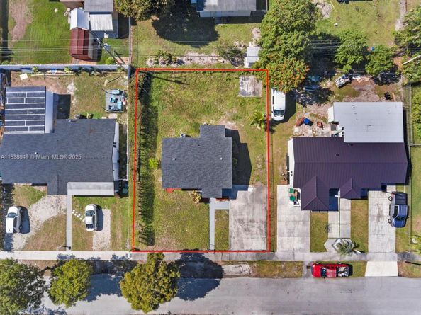15900 NW 18th Ave, Miami Gardens FL 33054