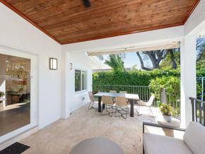 717 Benevento Ave, Coral Gables FL 33146