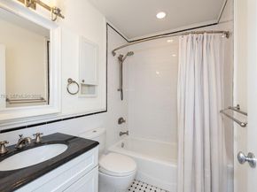 717 Benevento Ave, Coral Gables FL 33146