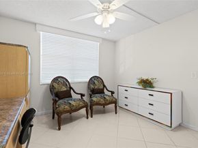 24 Abbey Ln 201, Delray Beach FL 33446