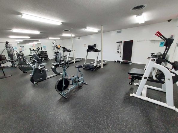 24 Abbey Ln 201, Delray Beach FL 33446