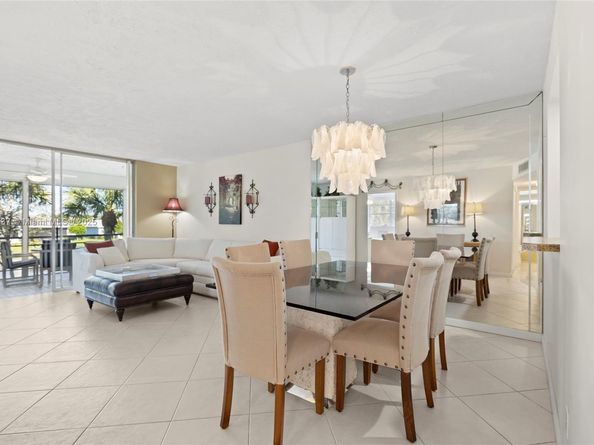 24 Abbey Ln 201, Delray Beach FL 33446