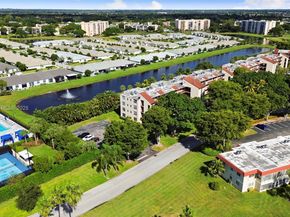 24 Abbey Ln 201, Delray Beach FL 33446