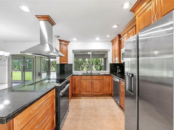 5667 N Cameo Dr N, Boca Raton FL 33433
