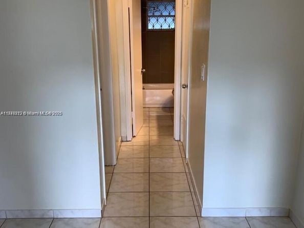 1850 Arthur St 2, Hollywood FL 33020