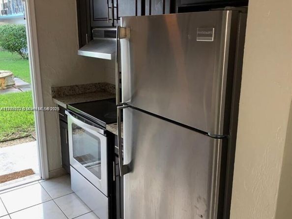 1850 Arthur St 2, Hollywood FL 33020