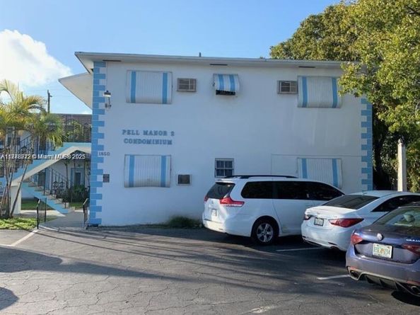 1850 Arthur St 2, Hollywood FL 33020