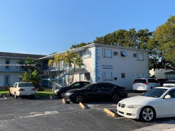 1850 Arthur St 2, Hollywood FL 33020