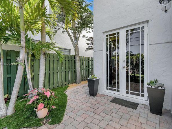 1110 SE 4th Ave, Fort Lauderdale FL 33316