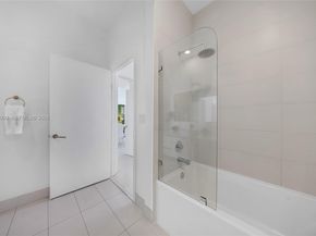 2600 E Hallandale Beach Blvd T3304, Hallandale Beach FL 33009