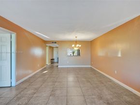 901 Colony Point Cir 511, Pembroke Pines FL 33026