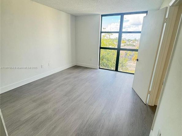 11780 SW 18th St 5282, Miami FL 33175