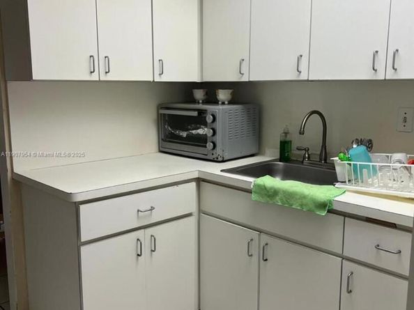 11780 SW 18th St 5282, Miami FL 33175