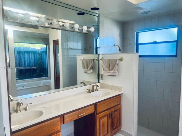 5264 SW 93rd Ave, Cooper City FL 33328