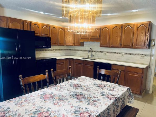 5264 SW 93rd Ave, Cooper City FL 33328