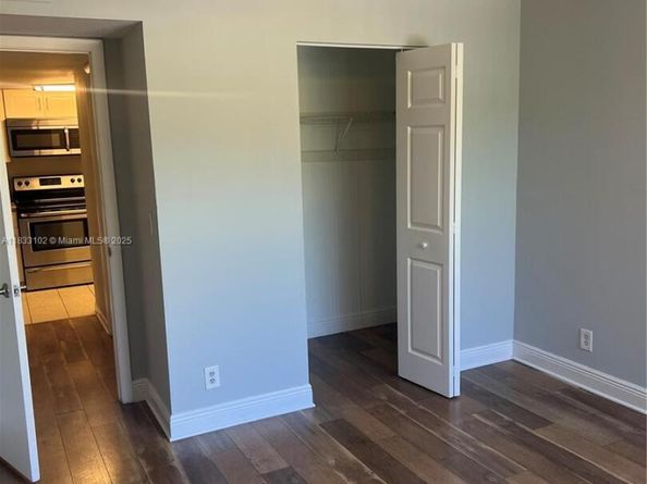 10725 Cleary Blvd 205, Plantation FL 33324