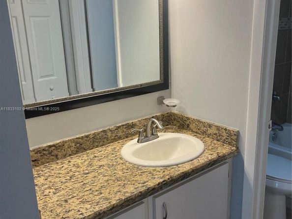 10725 Cleary Blvd 205, Plantation FL 33324