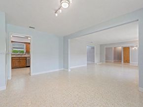 81 NW 18th St, Homestead FL 33030