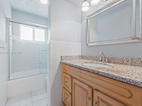 81 NW 18th St, Homestead FL 33030