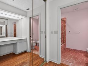 6708 N Pine Island Rd, Tamarac FL 33321