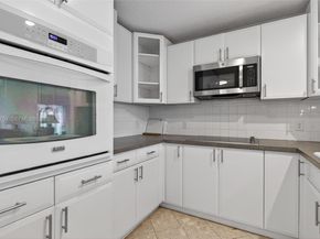 6708 N Pine Island Rd, Tamarac FL 33321