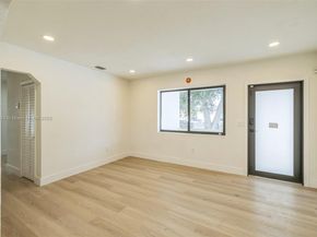9055 NW 33rd Ave Rd, Miami FL 33147
