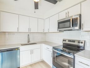 9055 NW 33rd Ave Rd, Miami FL 33147