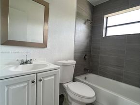 1286 NW 59th St, Miami FL 33142