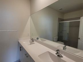 11125 W 33rd Ct, Hialeah FL 33018