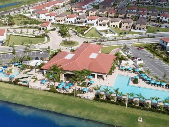 11125 W 33rd Ct, Hialeah FL 33018