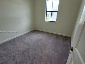 11125 W 33rd Ct, Hialeah FL 33018