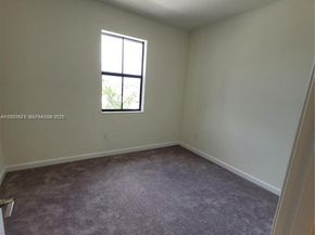 11125 W 33rd Ct, Hialeah FL 33018