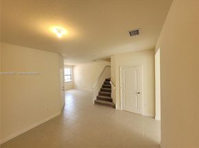 11125 W 33rd Ct, Hialeah FL 33018