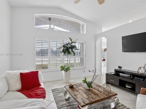 13262 NW 15th St, Pembroke Pines FL 33028