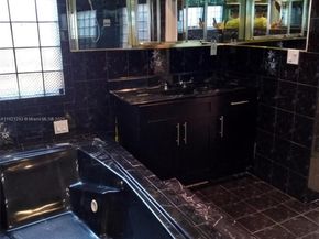 3041 NW 95th Ter, Miami FL 33147