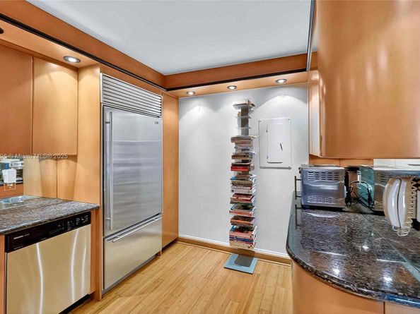 2 Grove Isle Dr B1804, Coconut Grove FL 33133