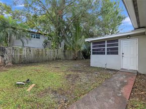 1806 SW 22nd St, Fort Lauderdale FL 33315