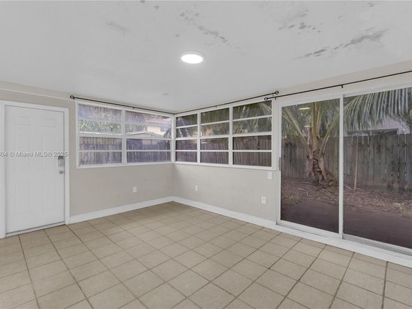 1806 SW 22nd St, Fort Lauderdale FL 33315