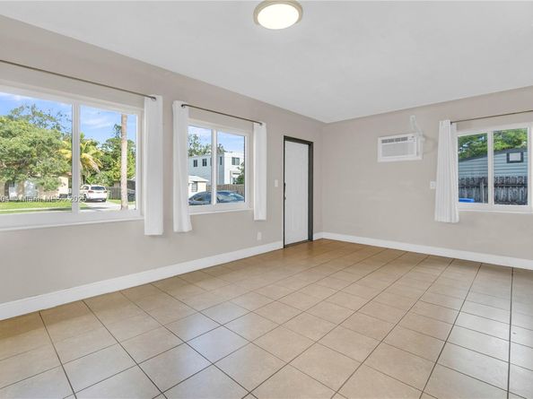 1806 SW 22nd St, Fort Lauderdale FL 33315