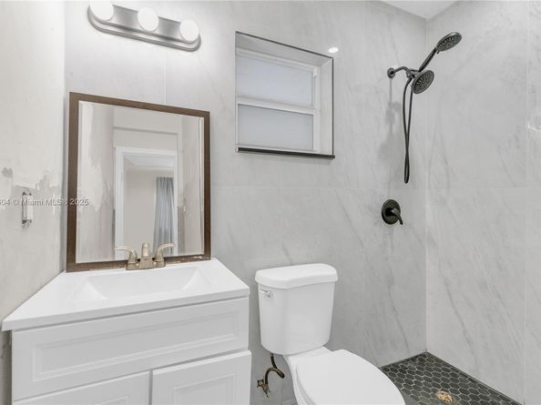 1806 SW 22nd St, Fort Lauderdale FL 33315