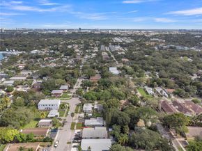 1806 SW 22nd St, Fort Lauderdale FL 33315