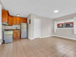 1806 SW 22nd St, Fort Lauderdale FL 33315