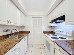 17600 NW 68th Ave B2004, Hialeah FL 33015