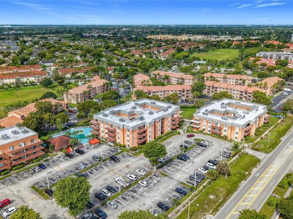 17600 NW 68th Ave B2004, Hialeah FL 33015