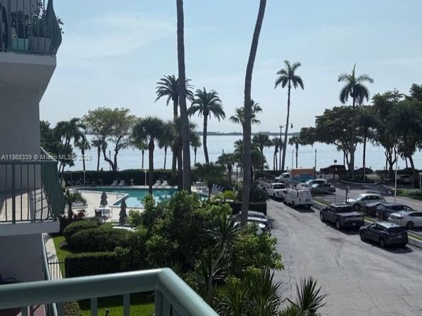 1408 Brickell Bay Dr 303, Miami FL 33131