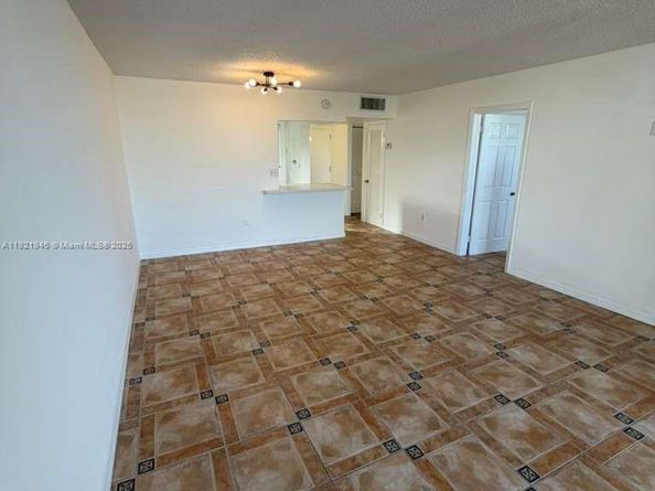 7850 Byron Ave 403, Miami Beach FL 33141