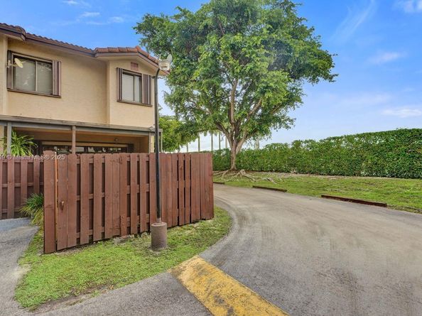 14201 SW 57th Ln 1A7, Miami FL 33183